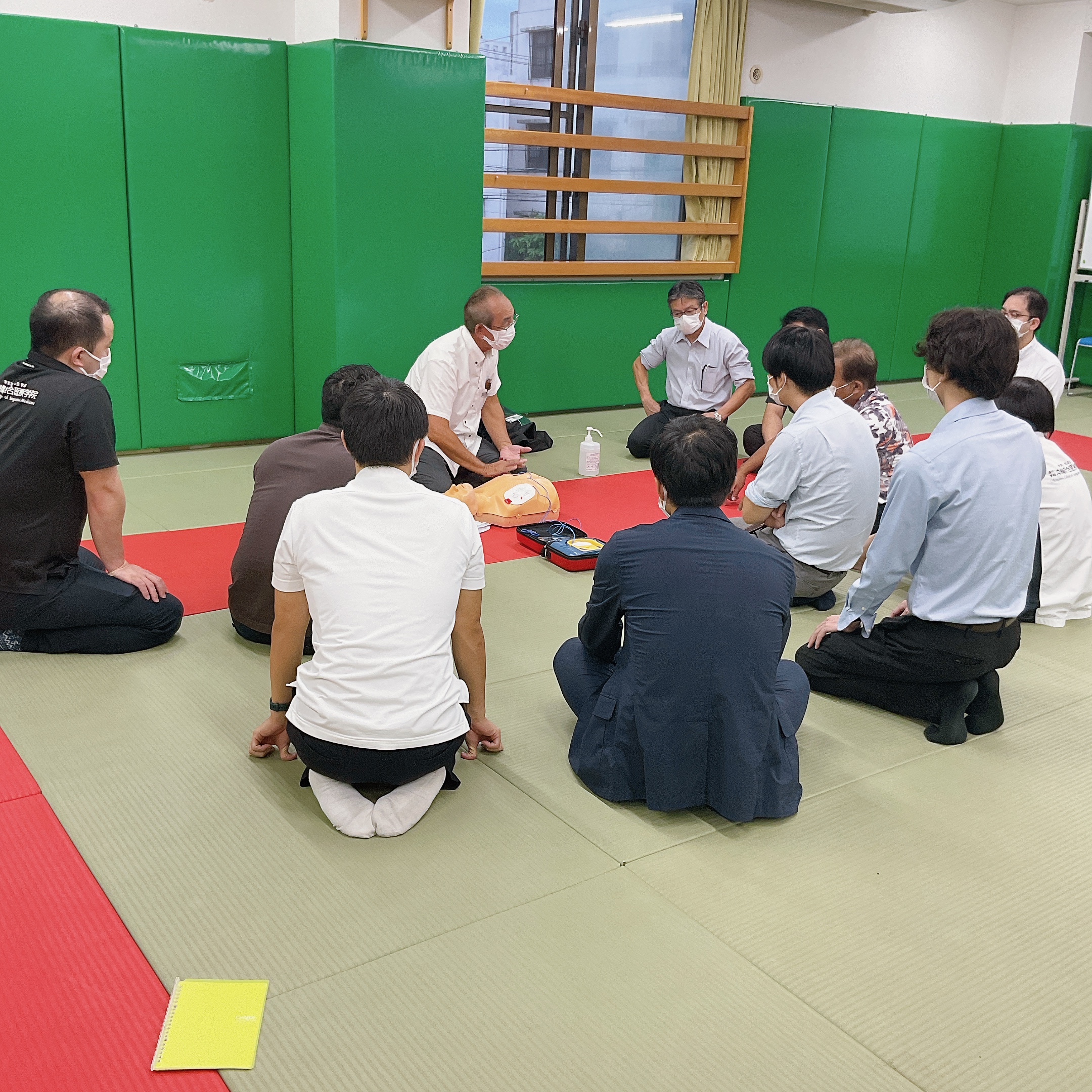 教職員のAED講習会